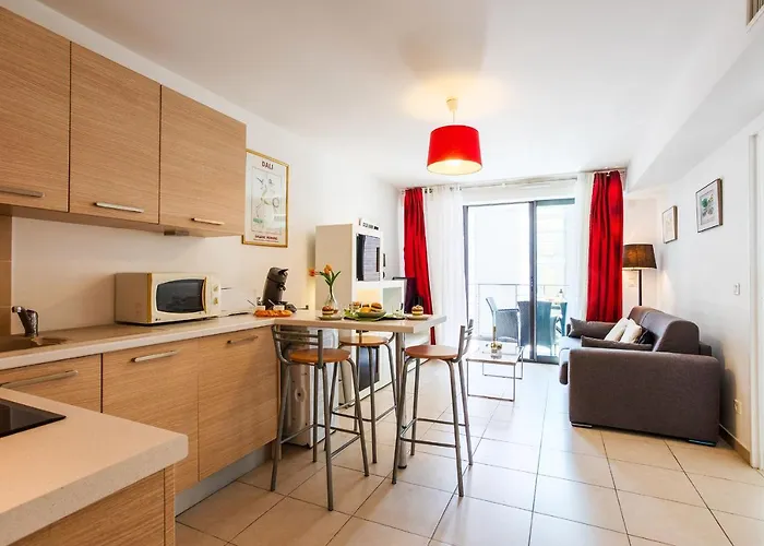 Victor Hugo Ap4159 Nice, By Riviera Homes * Nice