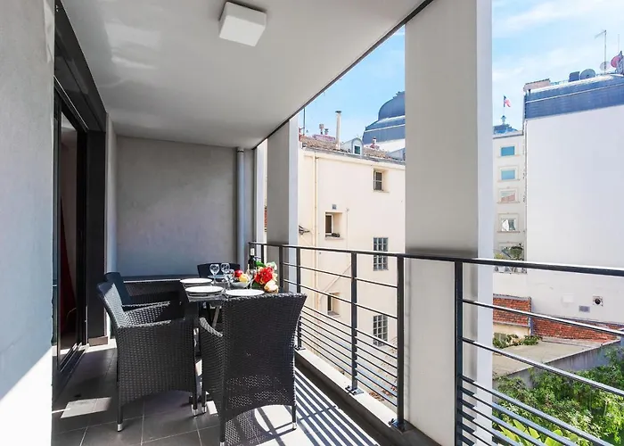Victor Hugo Ap4159 Nice, By Riviera Homes Nice
